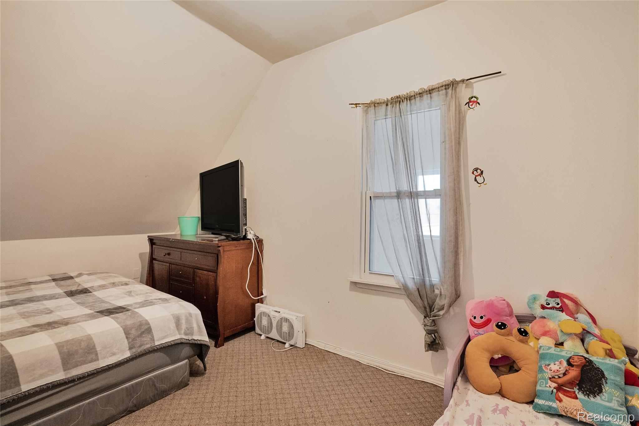 2422 Commor Street Property Photo 17