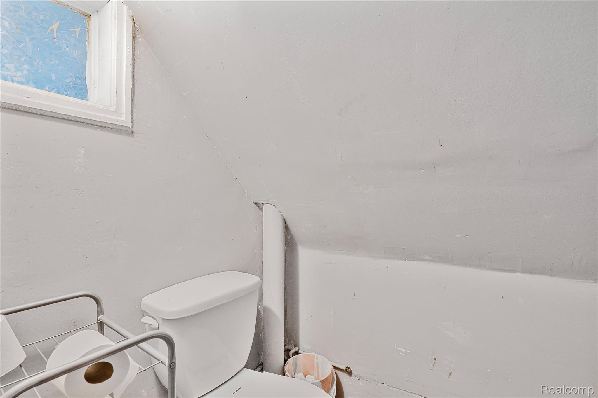 2422 Commor Street Property Photo 22