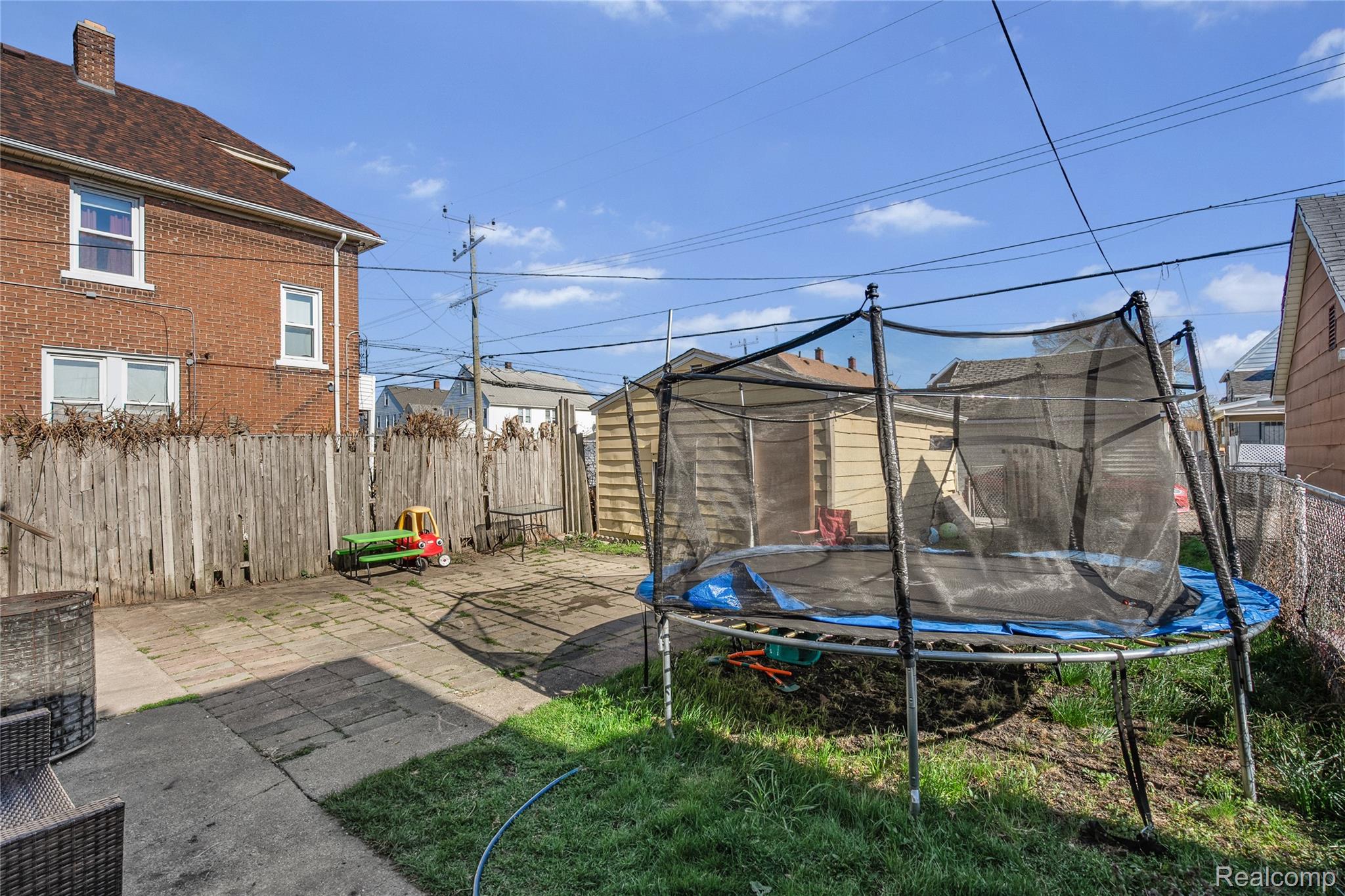 2422 Commor Street Property Photo 24