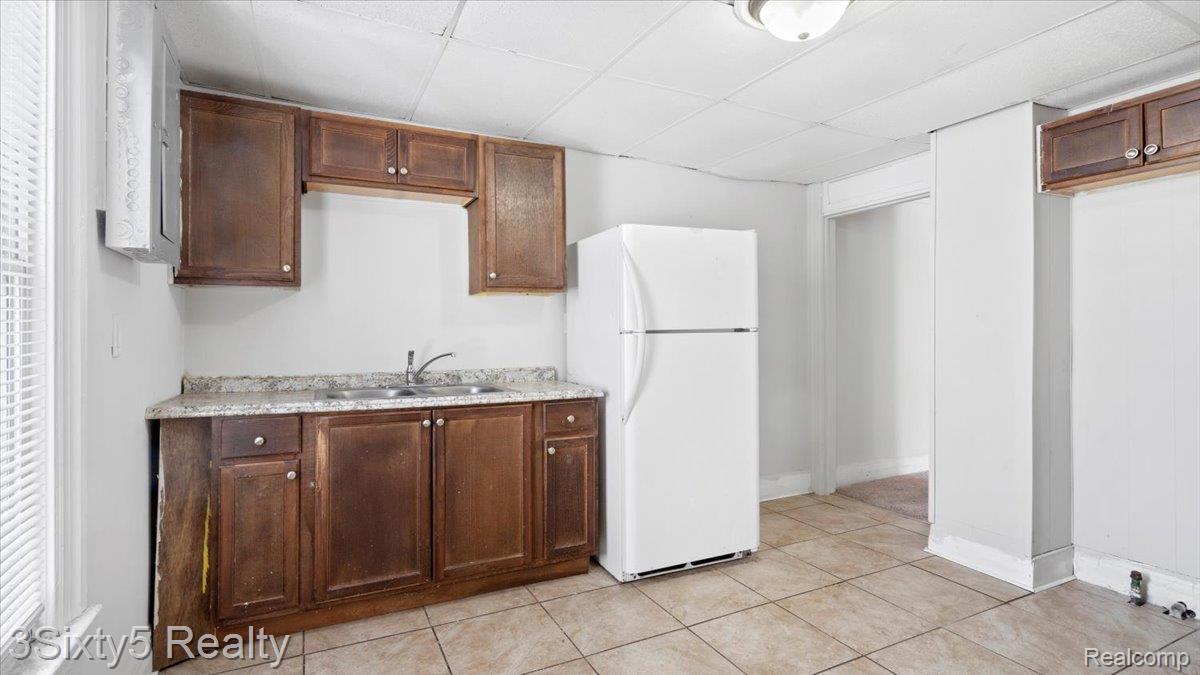 79 E E Pleasant Street Property Photo 6