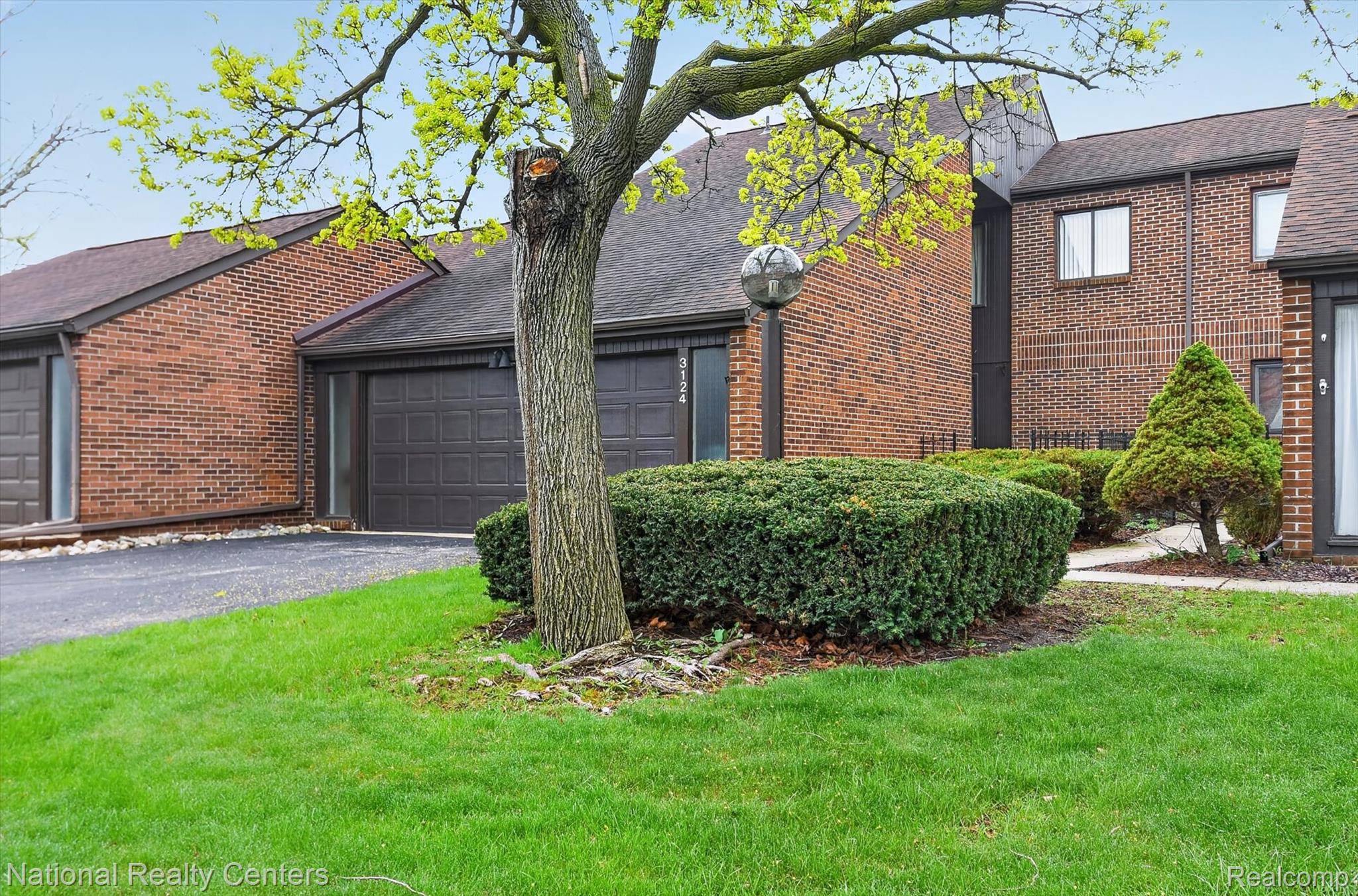 3124 Lindenwood Drive Property Photo 5