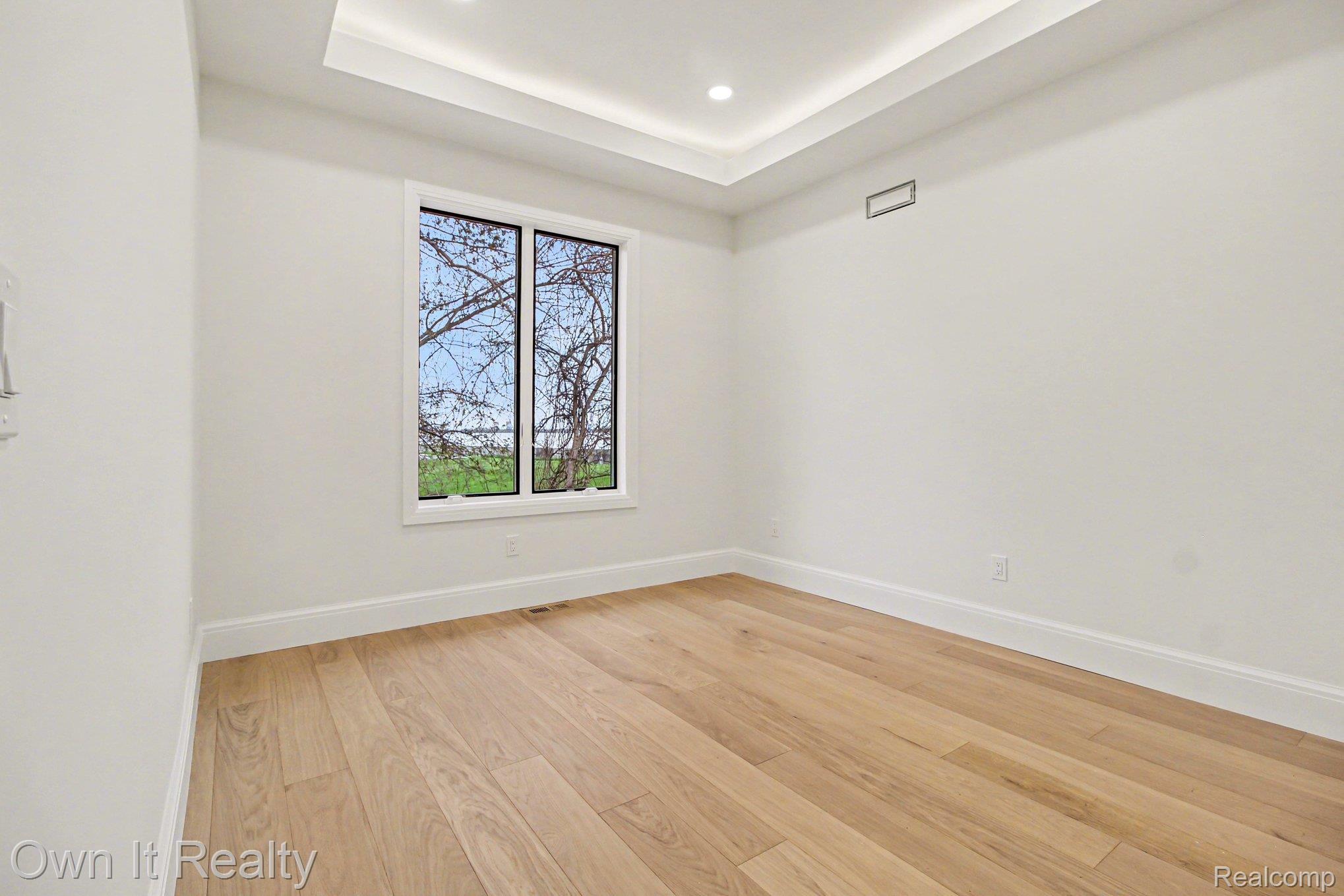 2020 Edgewater Street Property Photo 24