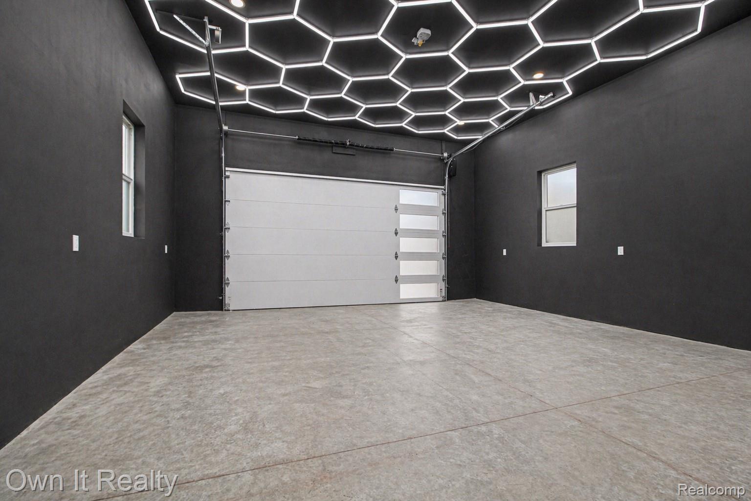 2020 Edgewater Street Property Photo 35