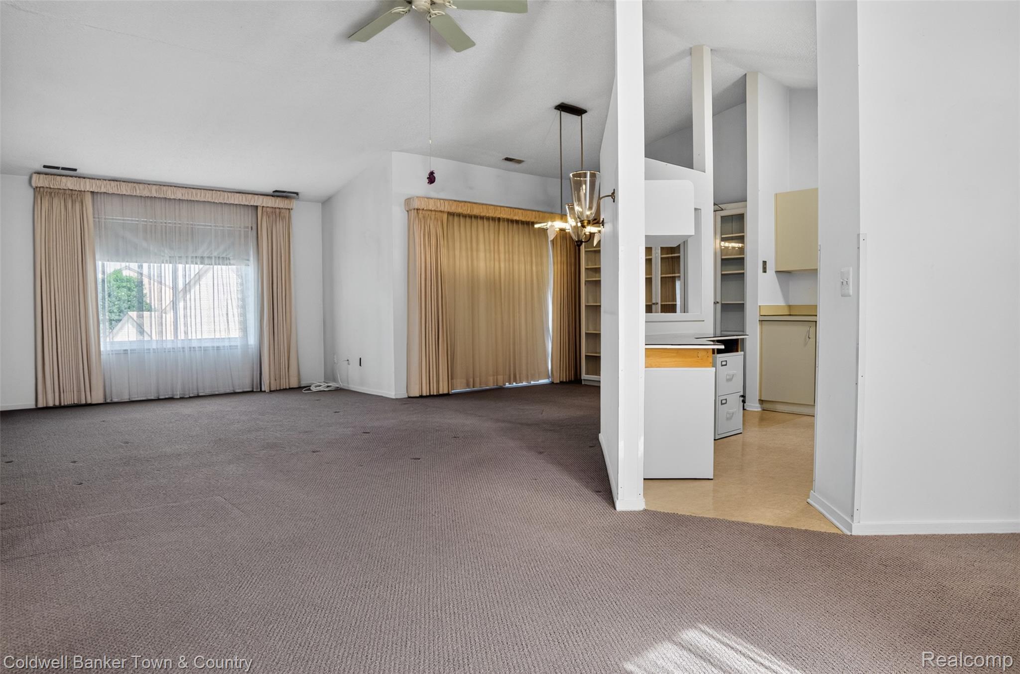 6689 Ridgefield Circle 201 Property Photo 15