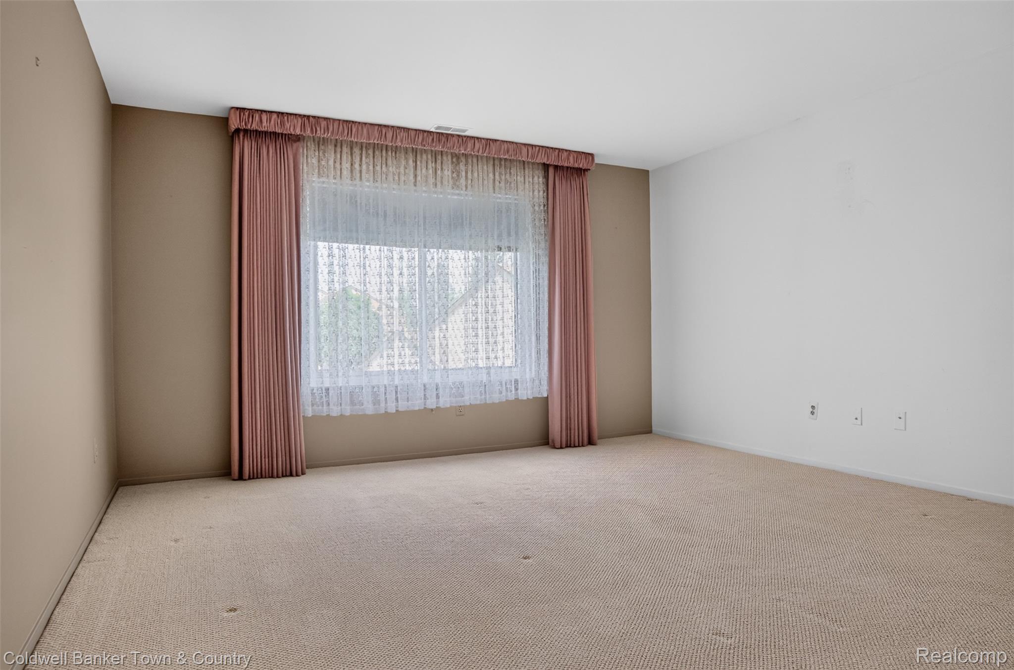 6689 Ridgefield Circle 201 Property Photo 31
