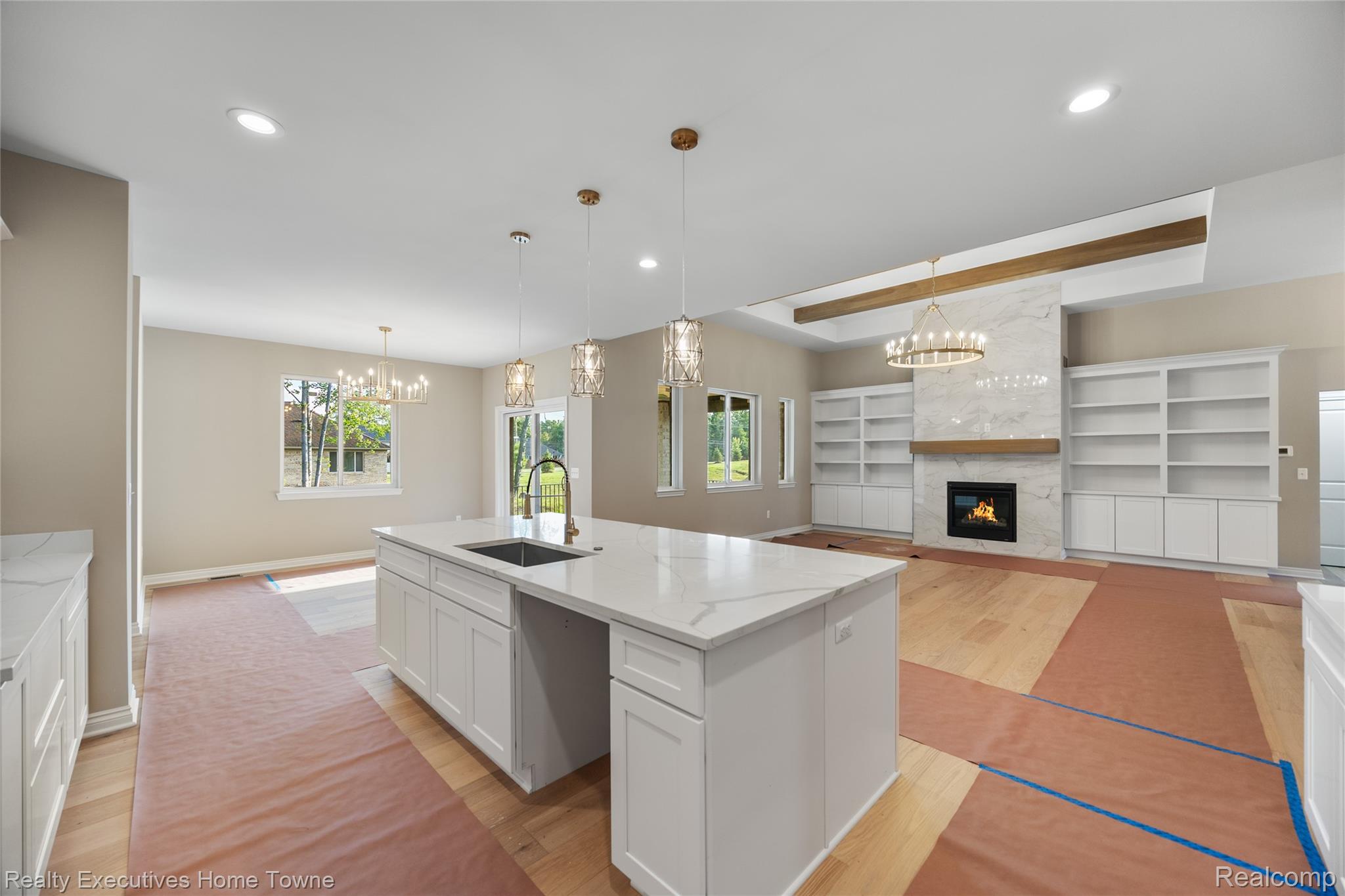 35071 Woodside Drive Property Photo 8