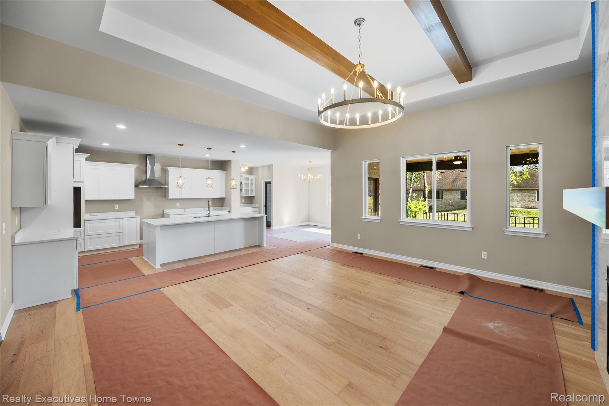35071 Woodside Drive Property Photo 10