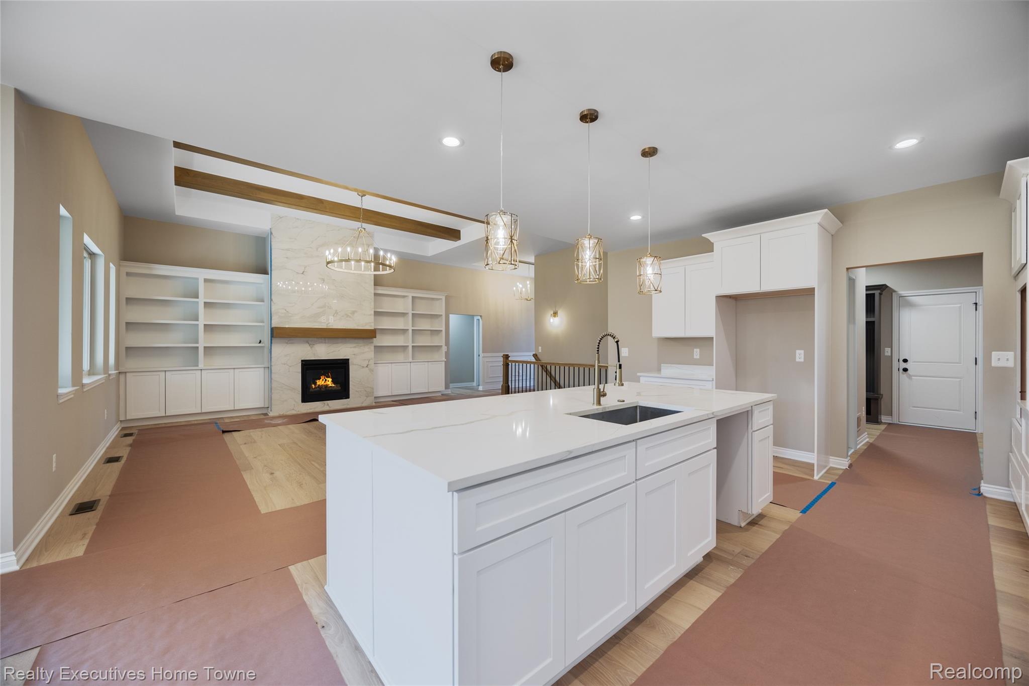 35071 Woodside Drive Property Photo 15