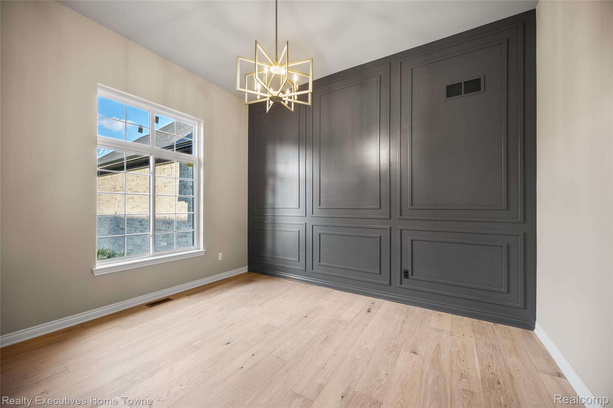 35071 Woodside Drive Property Photo 20