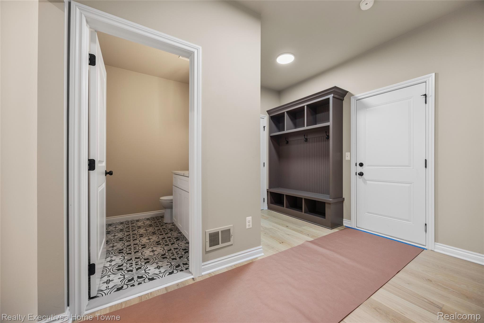 35071 Woodside Drive Property Photo 34