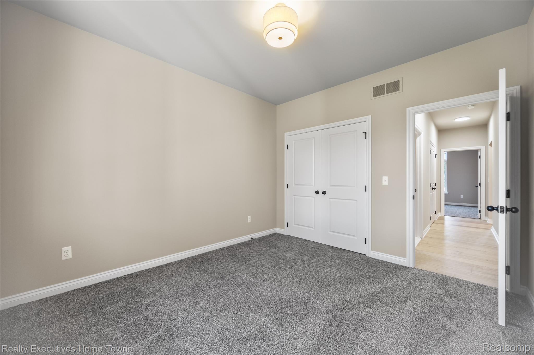 35071 Woodside Drive Property Photo 40