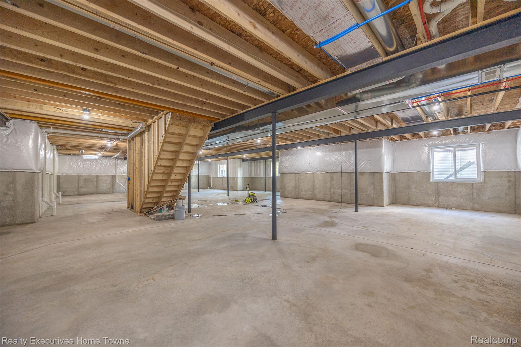 35071 Woodside Drive Property Photo 42