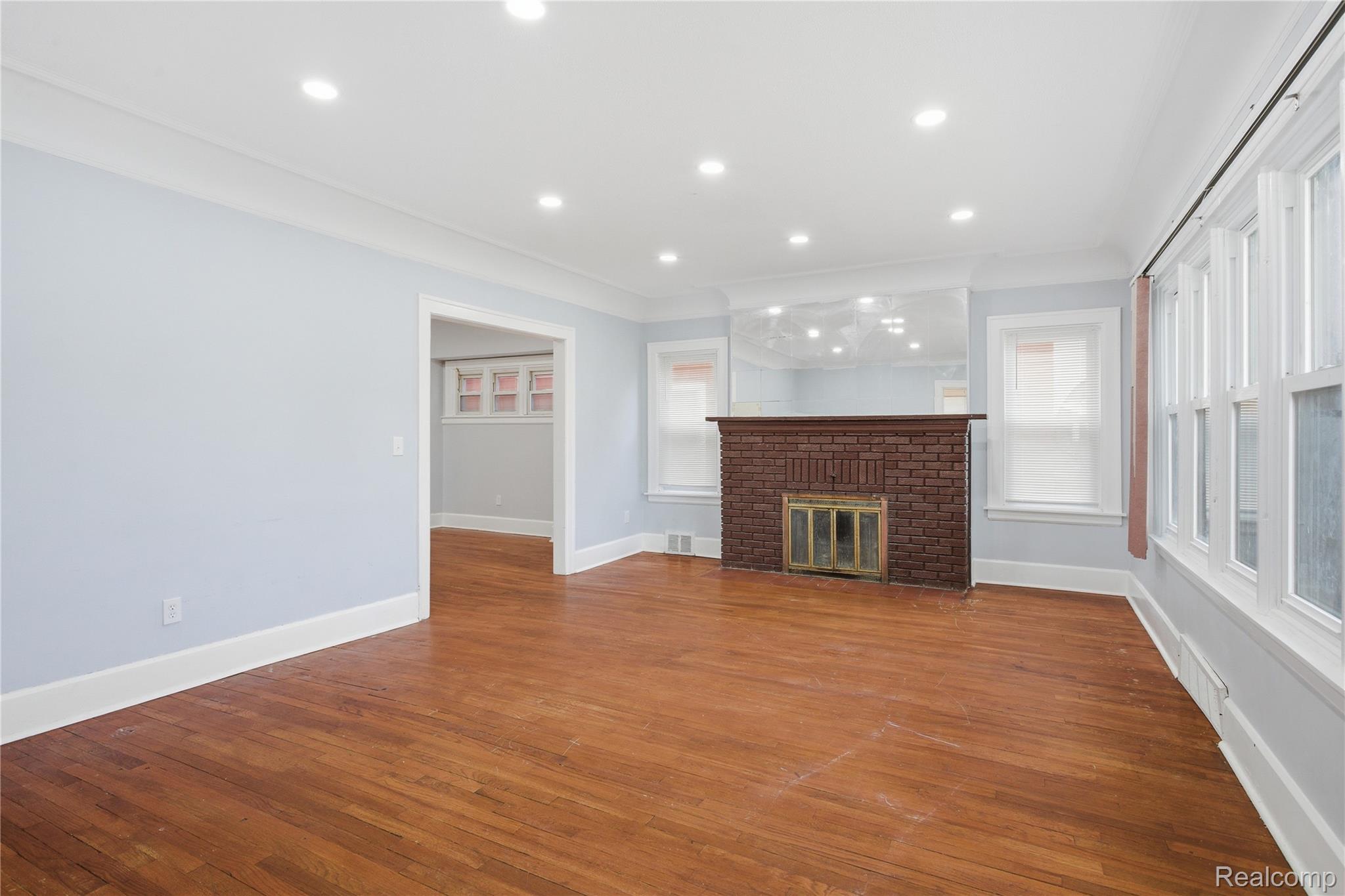 229 Eason Street Property Photo 11