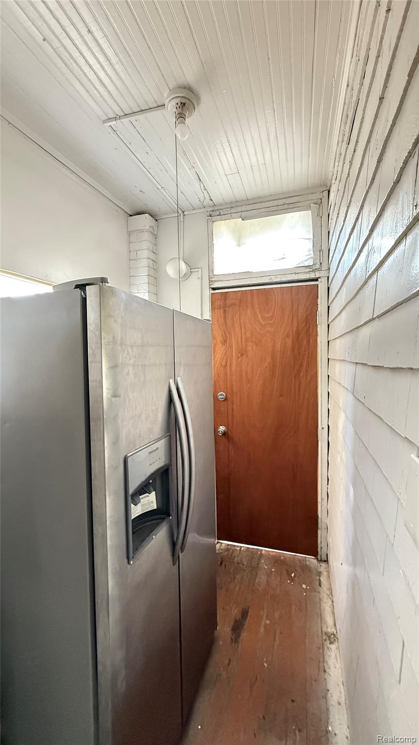3211 Leslie Street Property Photo 13