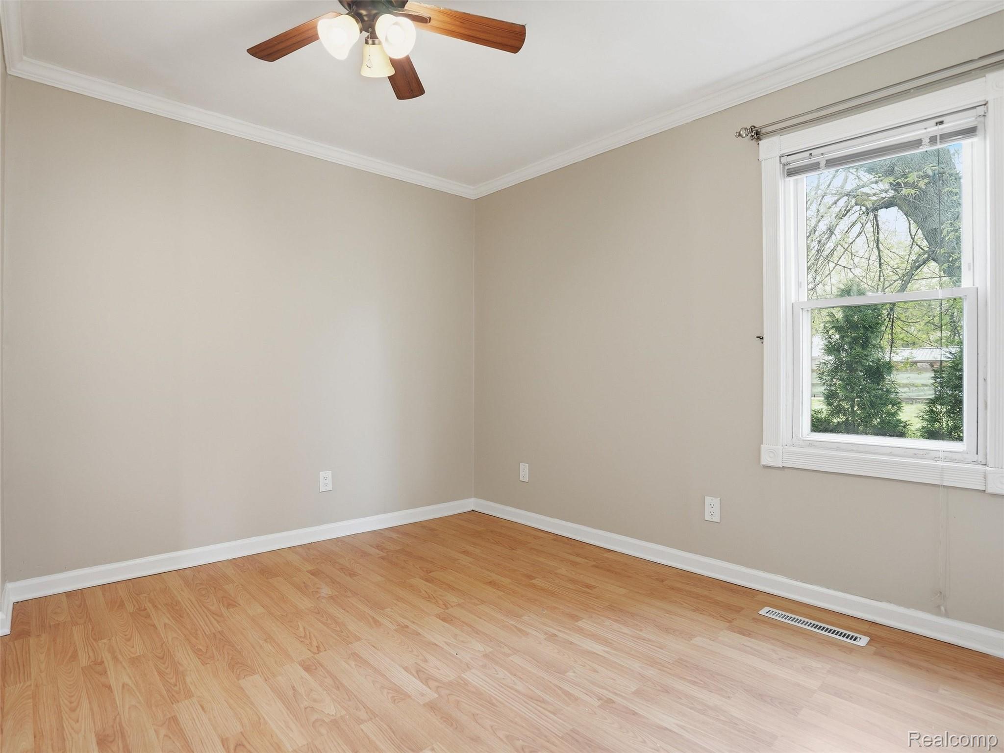 23564 Donaldson Street Property Photo 14
