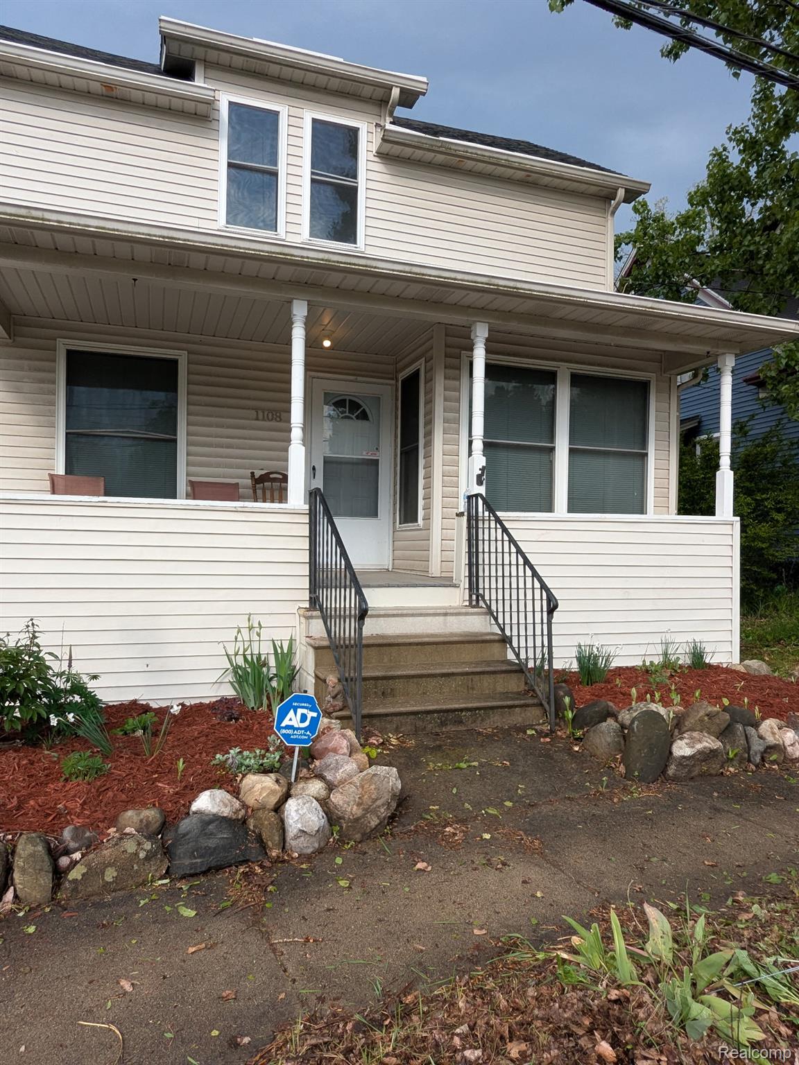 1108 S Grand Traverse Street Property Photo 1