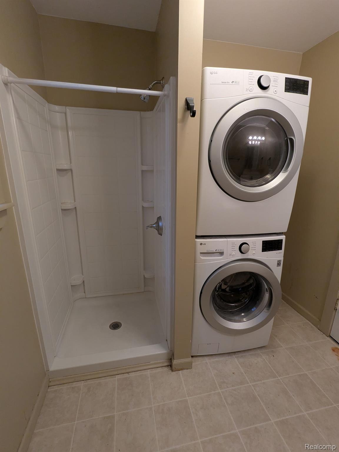 1108 S Grand Traverse Street Property Photo 15