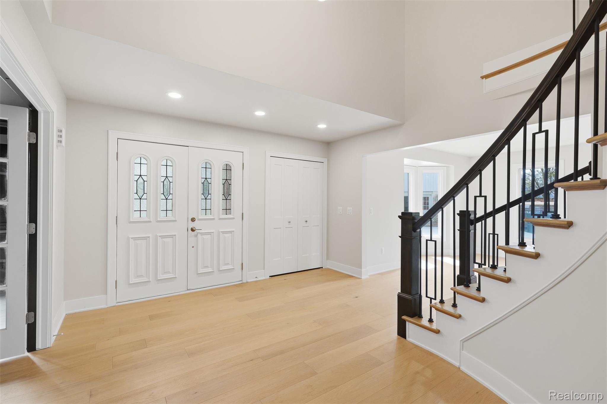 1906 Independence Court Property Photo 6