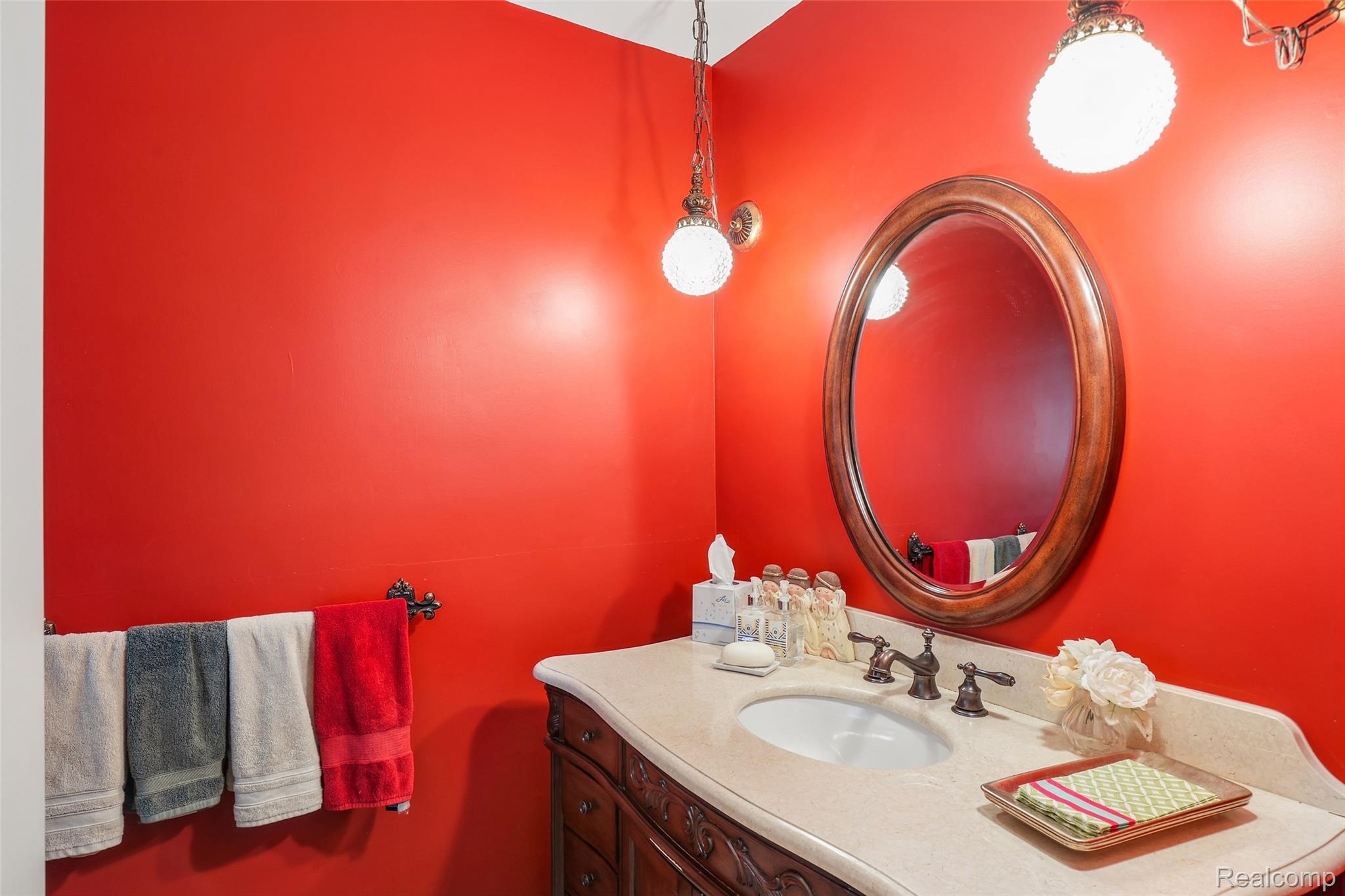 3821 Lakecrest Drive Drive Property Photo 17