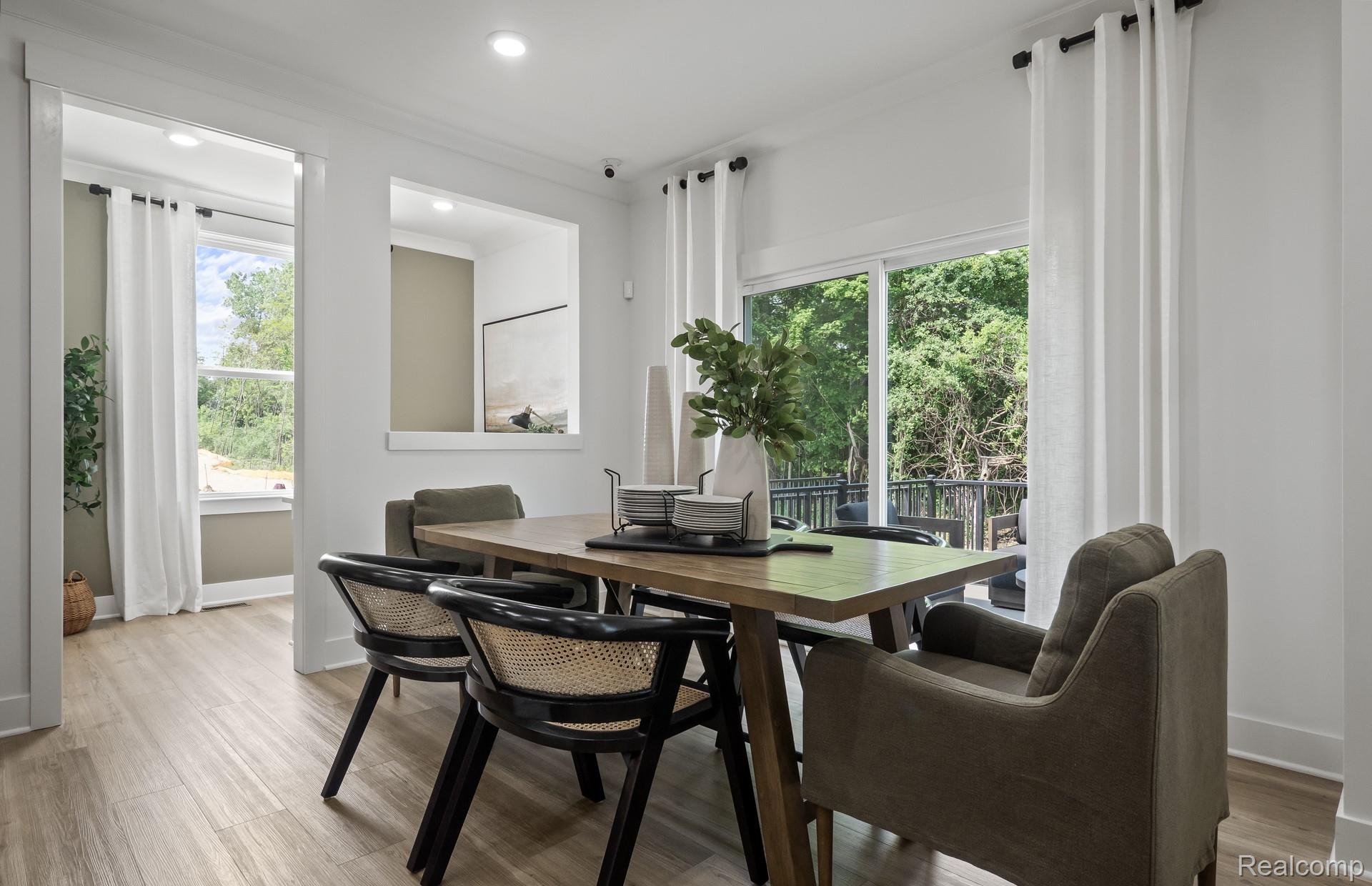 3668 Hayes Court Property Photo 13