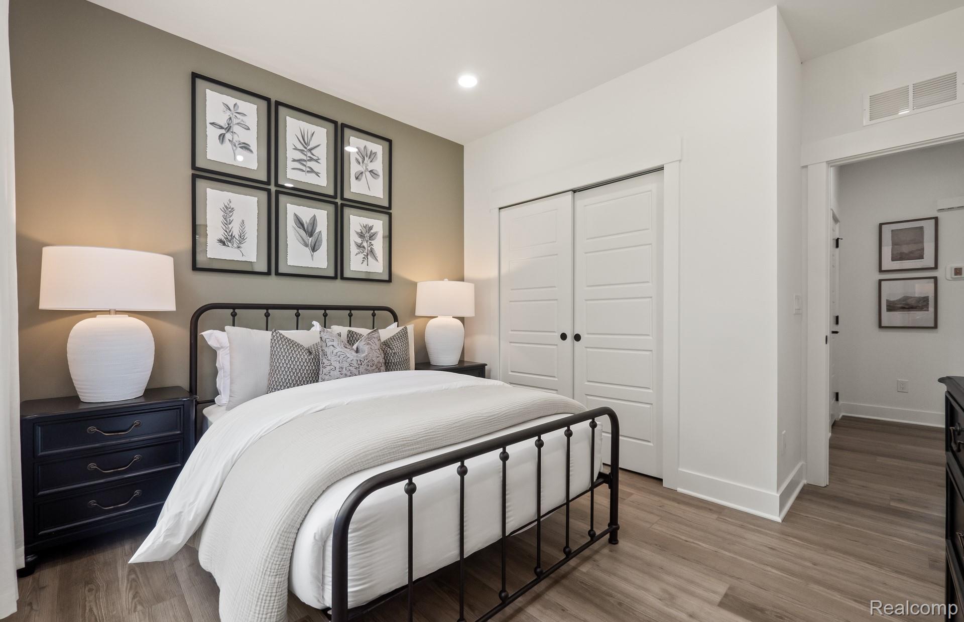 3668 Hayes Court Property Photo 14