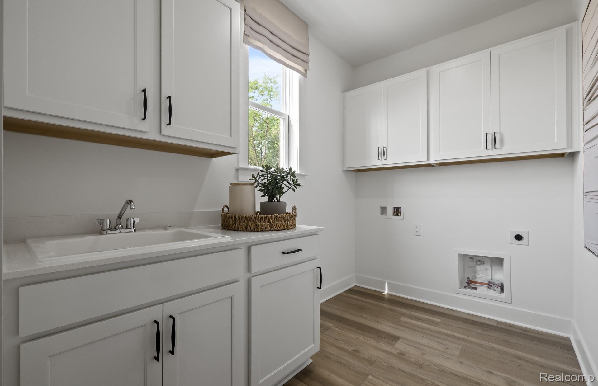 3668 Hayes Court Property Photo 16