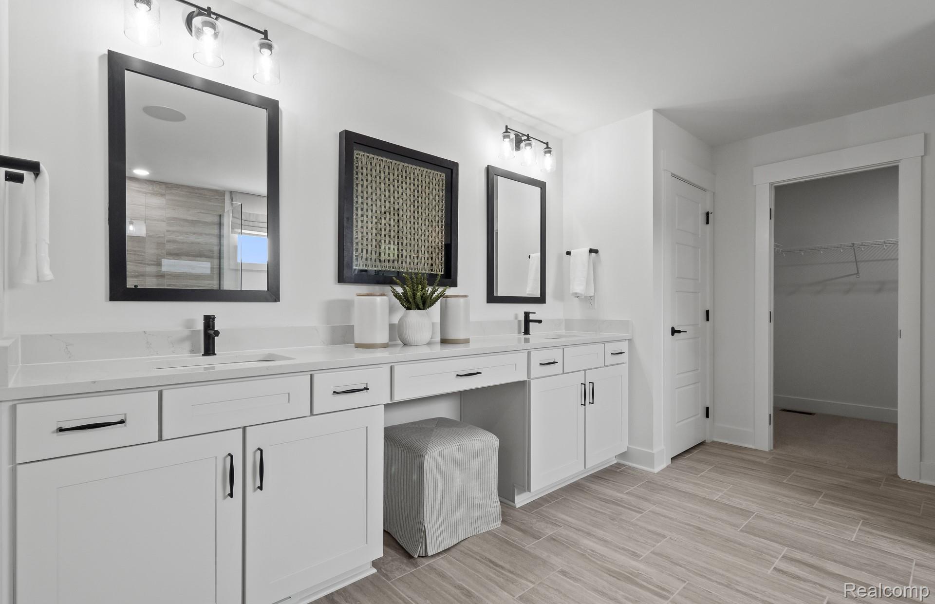 3668 Hayes Court Property Photo 19