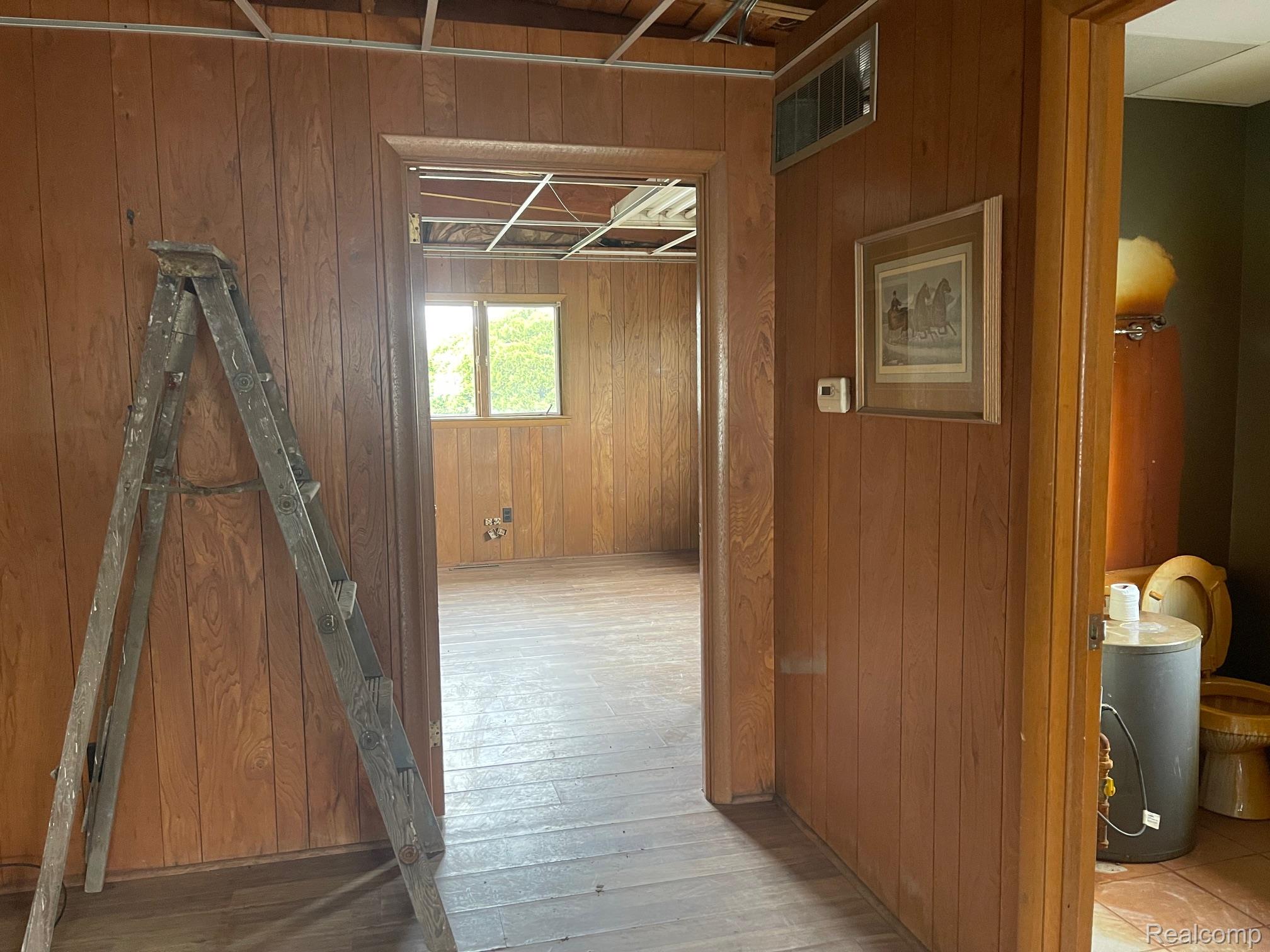 8261 Fenton Road Property Photo 14