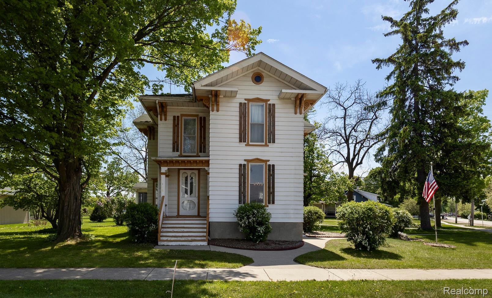116 E Main Street Property Photo 50