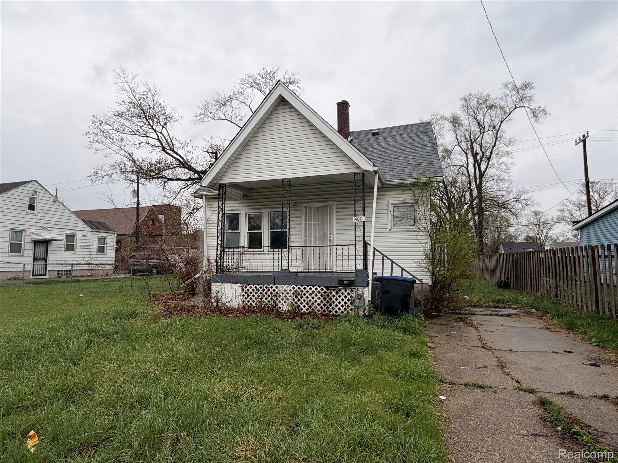 14002 Vaughan Street Property Photo 1