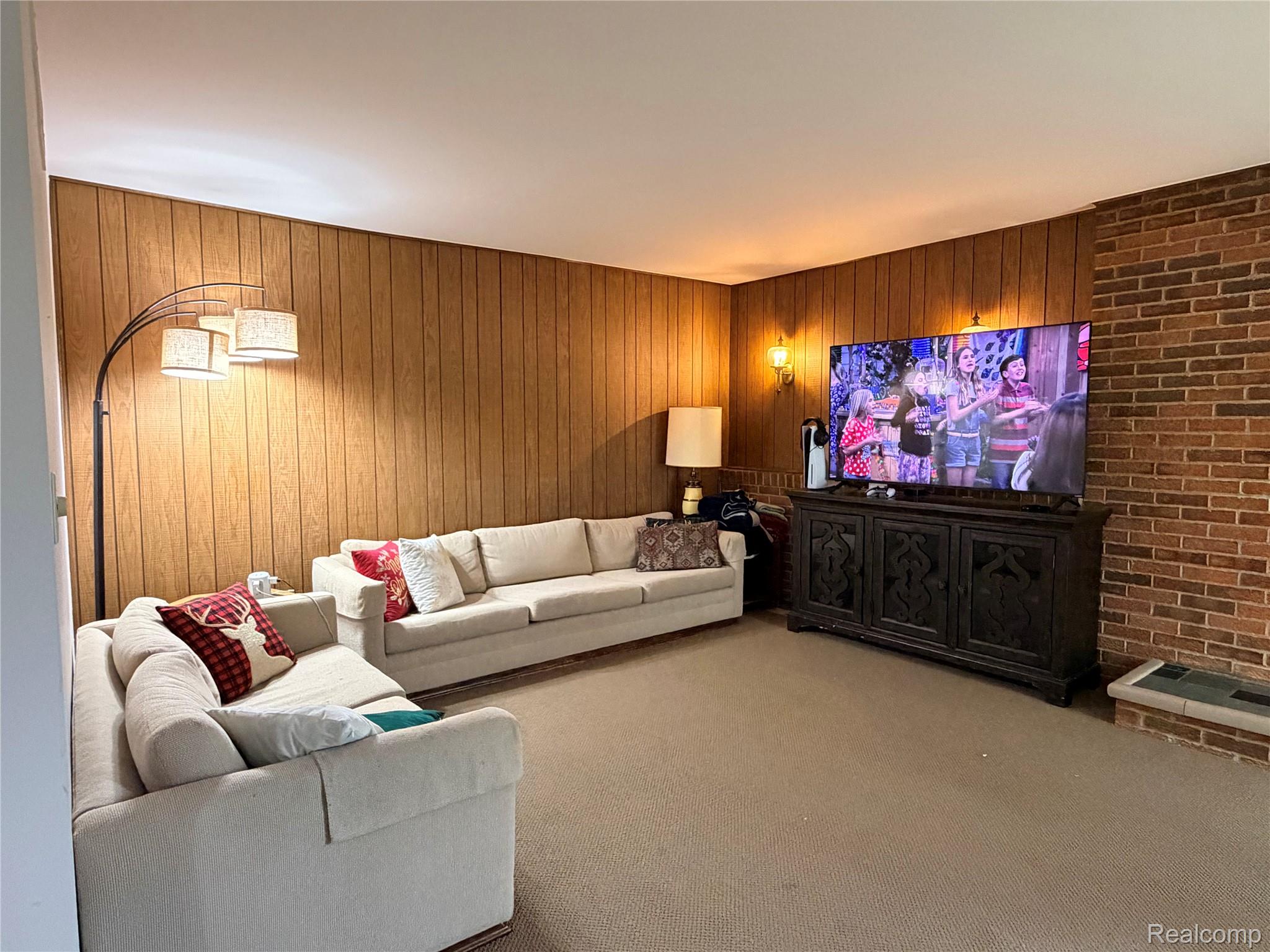 35774 Annette Drive Property Photo 5