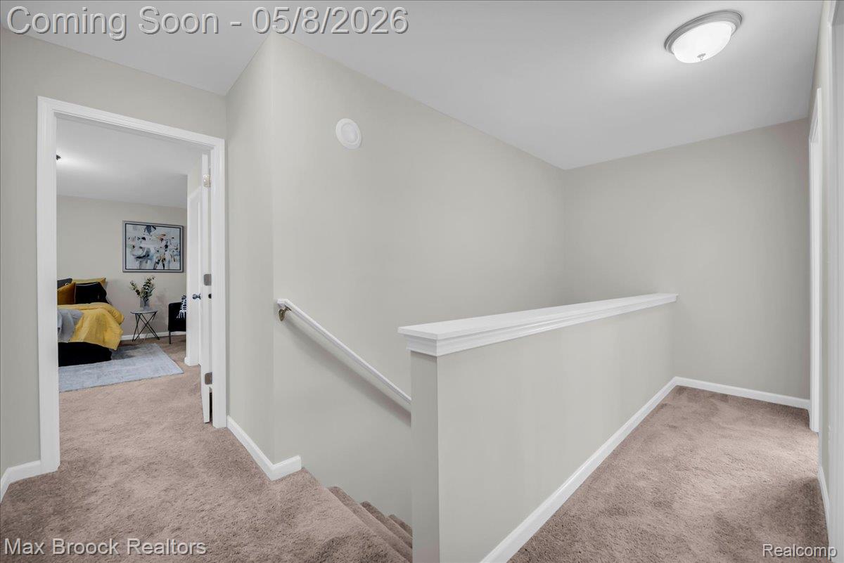 240 W Wilson Property Photo 27