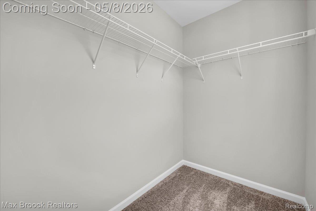 240 W Wilson Property Photo 33