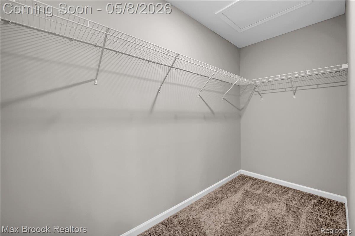 240 W Wilson Property Photo 39