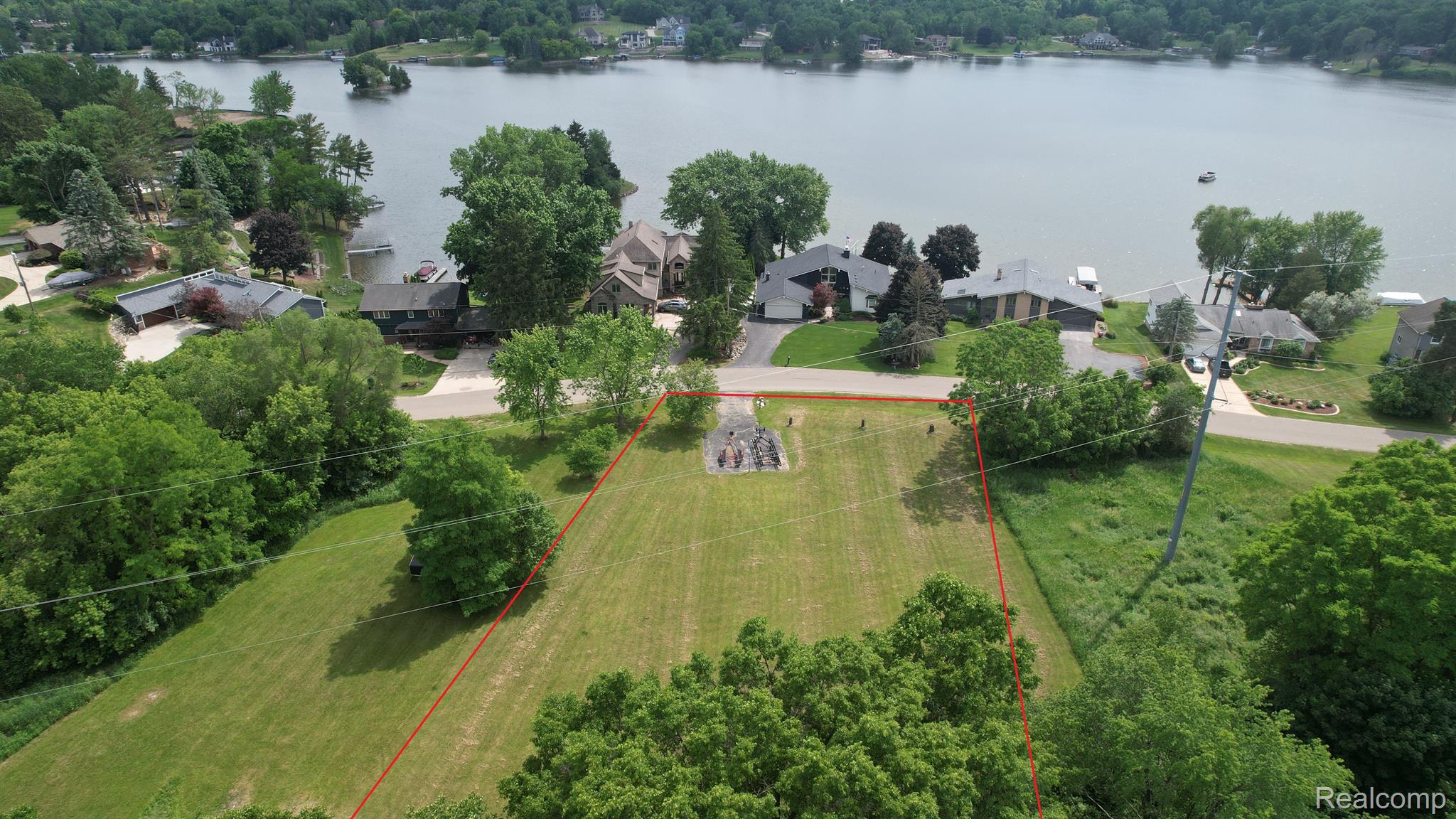 7447 Driftwood Drive Property Photo 1