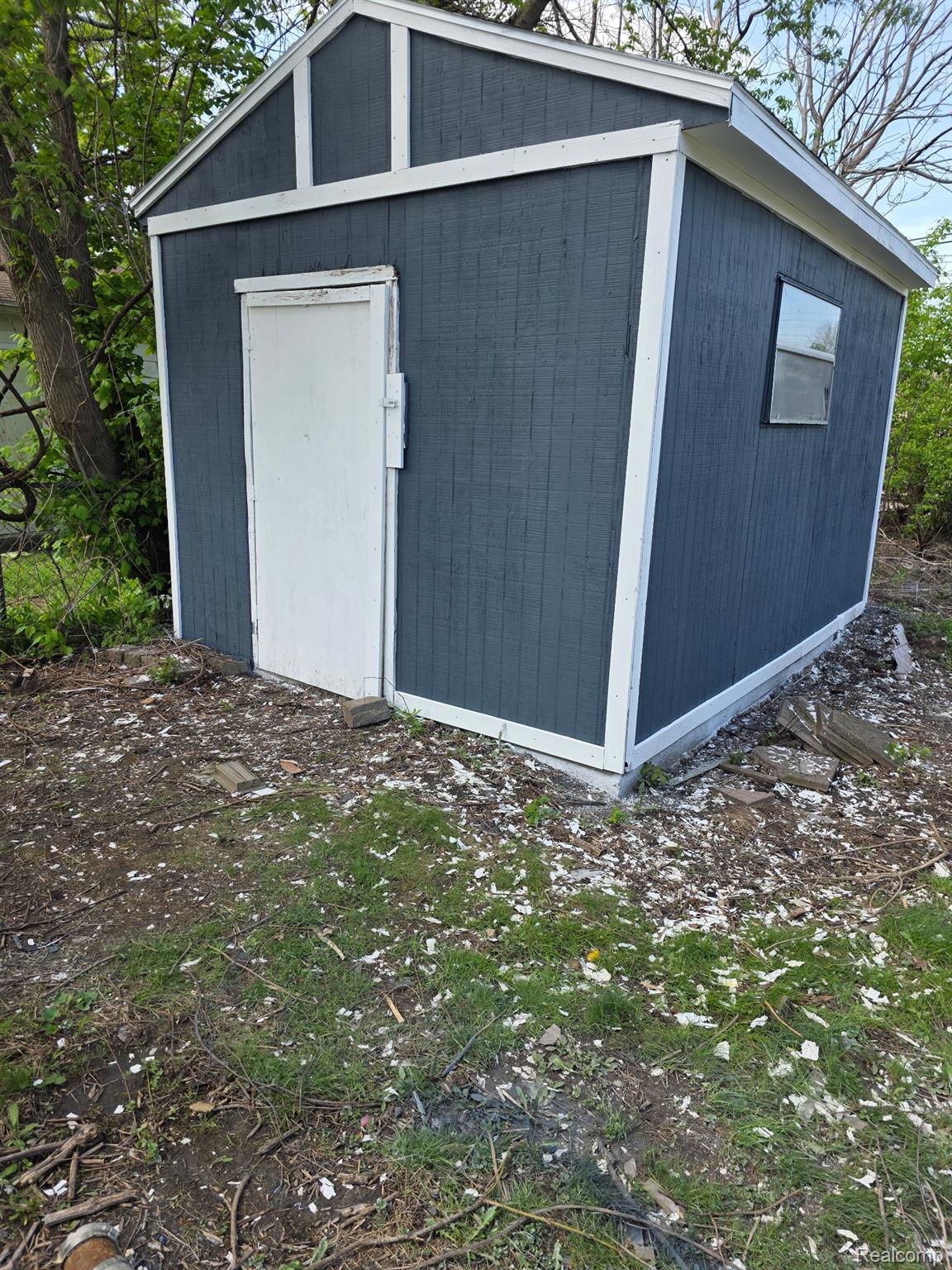 2144 4th Street Property Photo 2