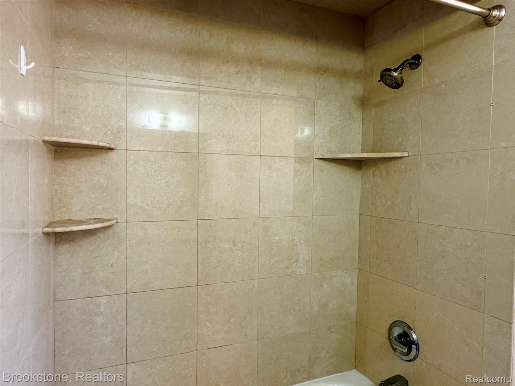 8912 Ardel Drive Property Photo 19