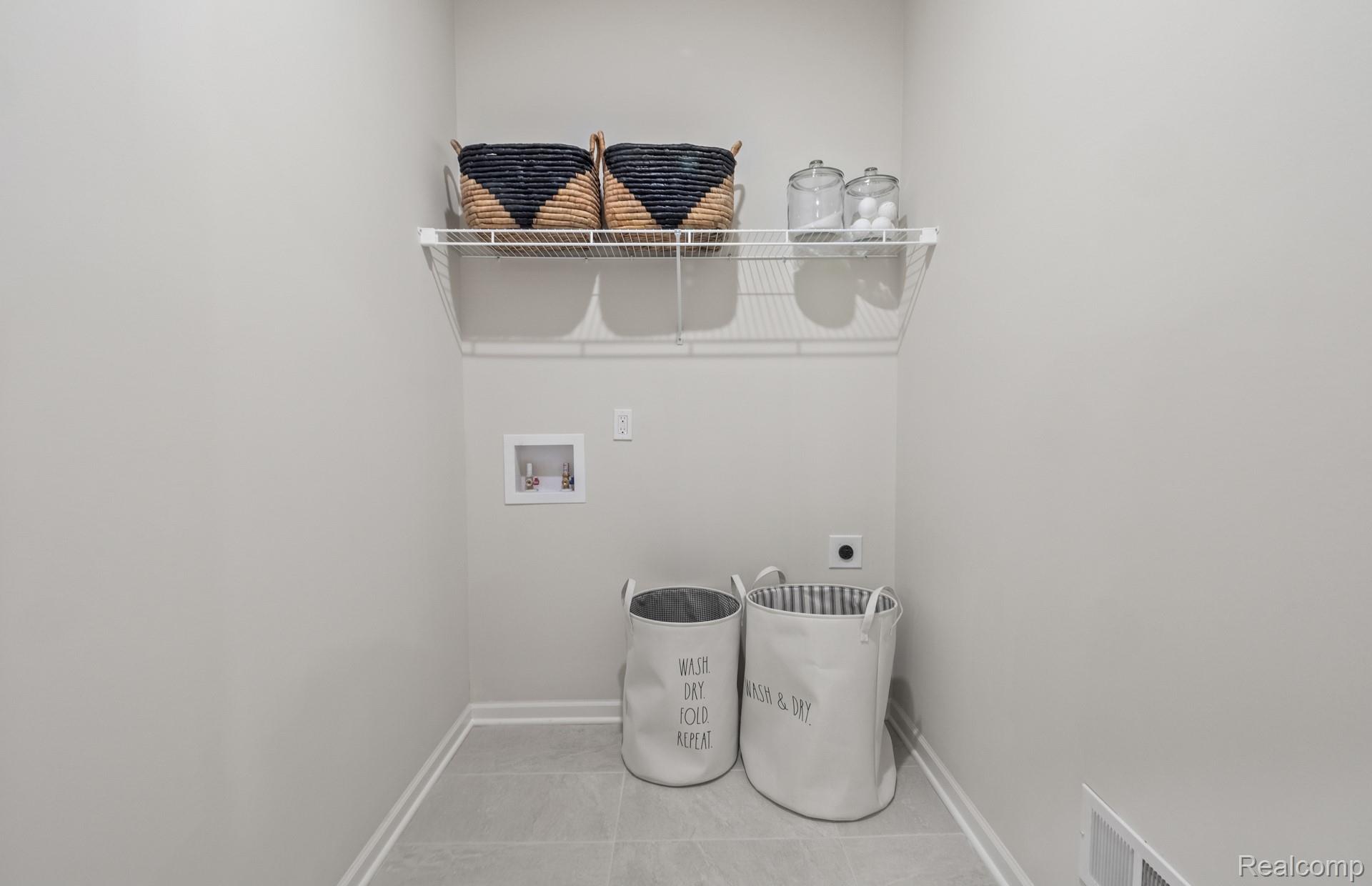 55798 Oak Pointe Drive Property Photo 18