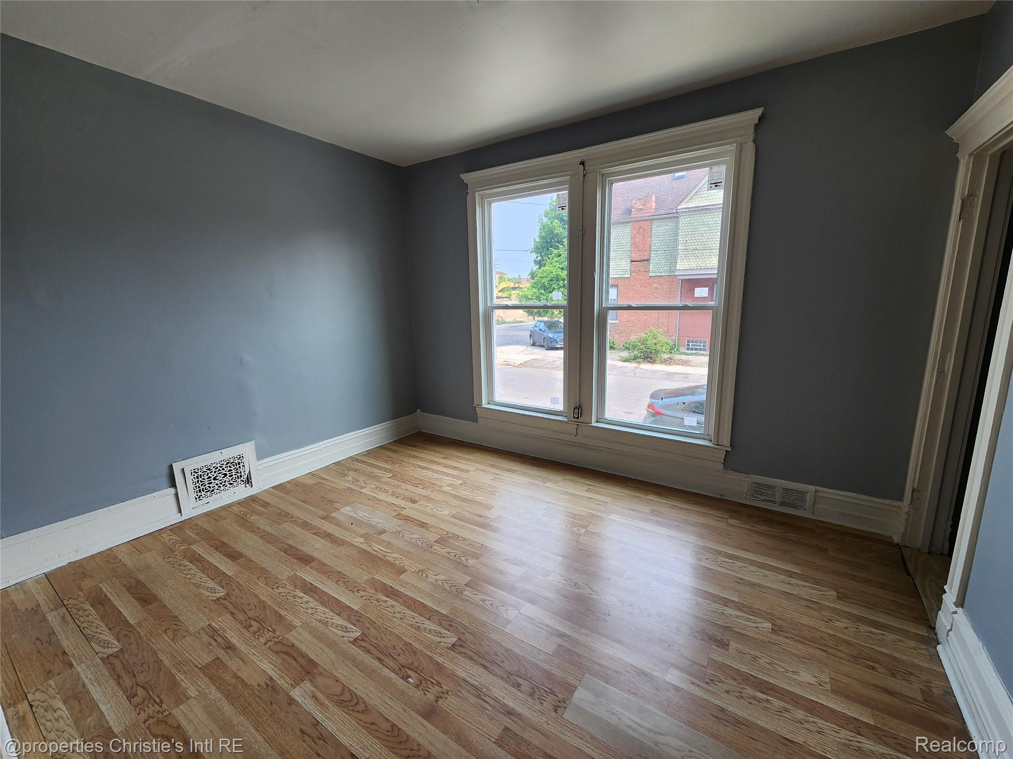 4207 4th Street 3 Property Photo 9