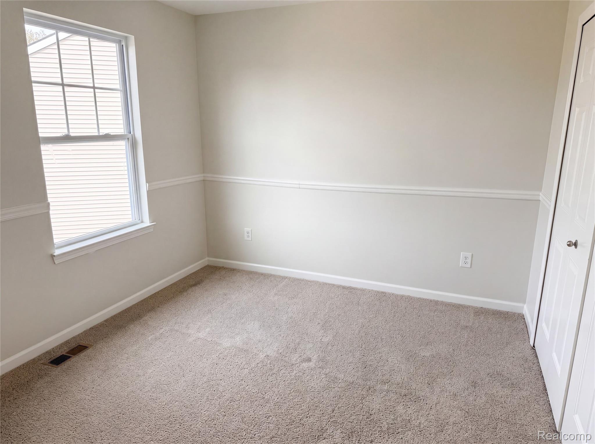 42824 Greystone Drive Property Photo 14