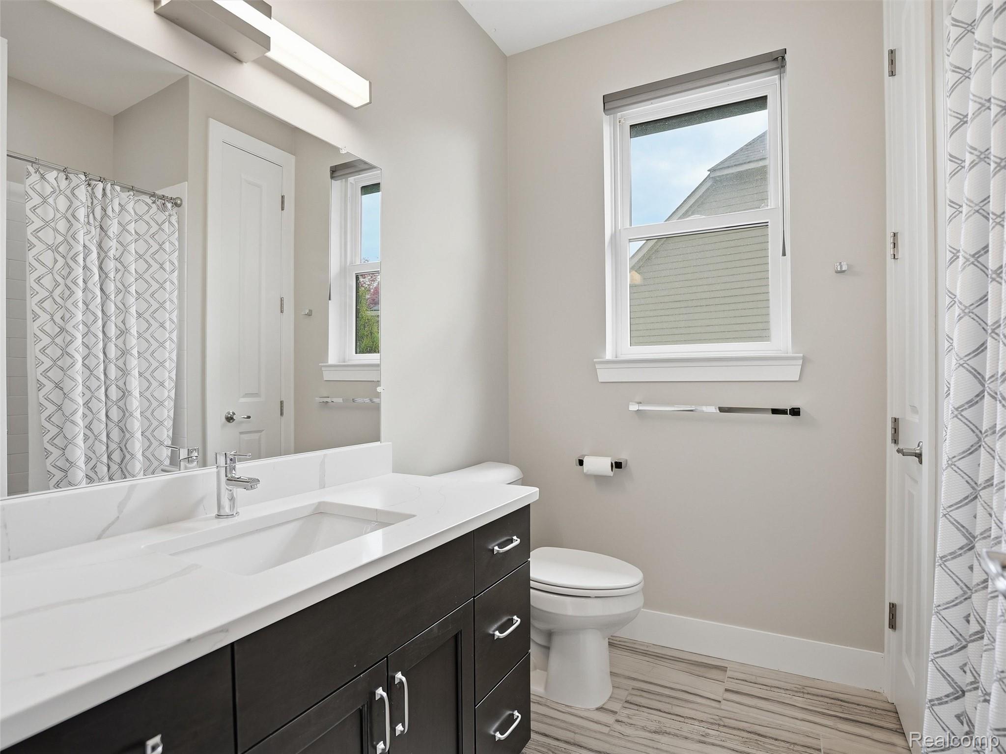 3513 Pointe Shore Drive Property Photo 22