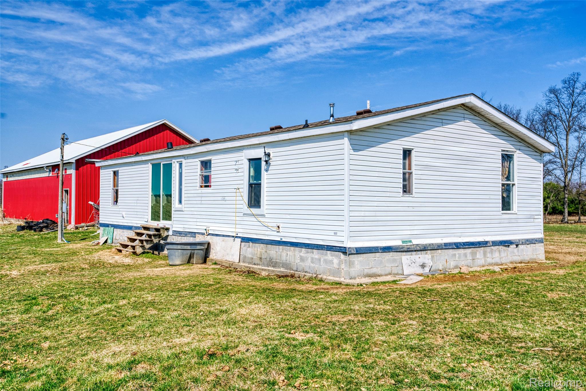 12459 Earl Road Property Photo 4