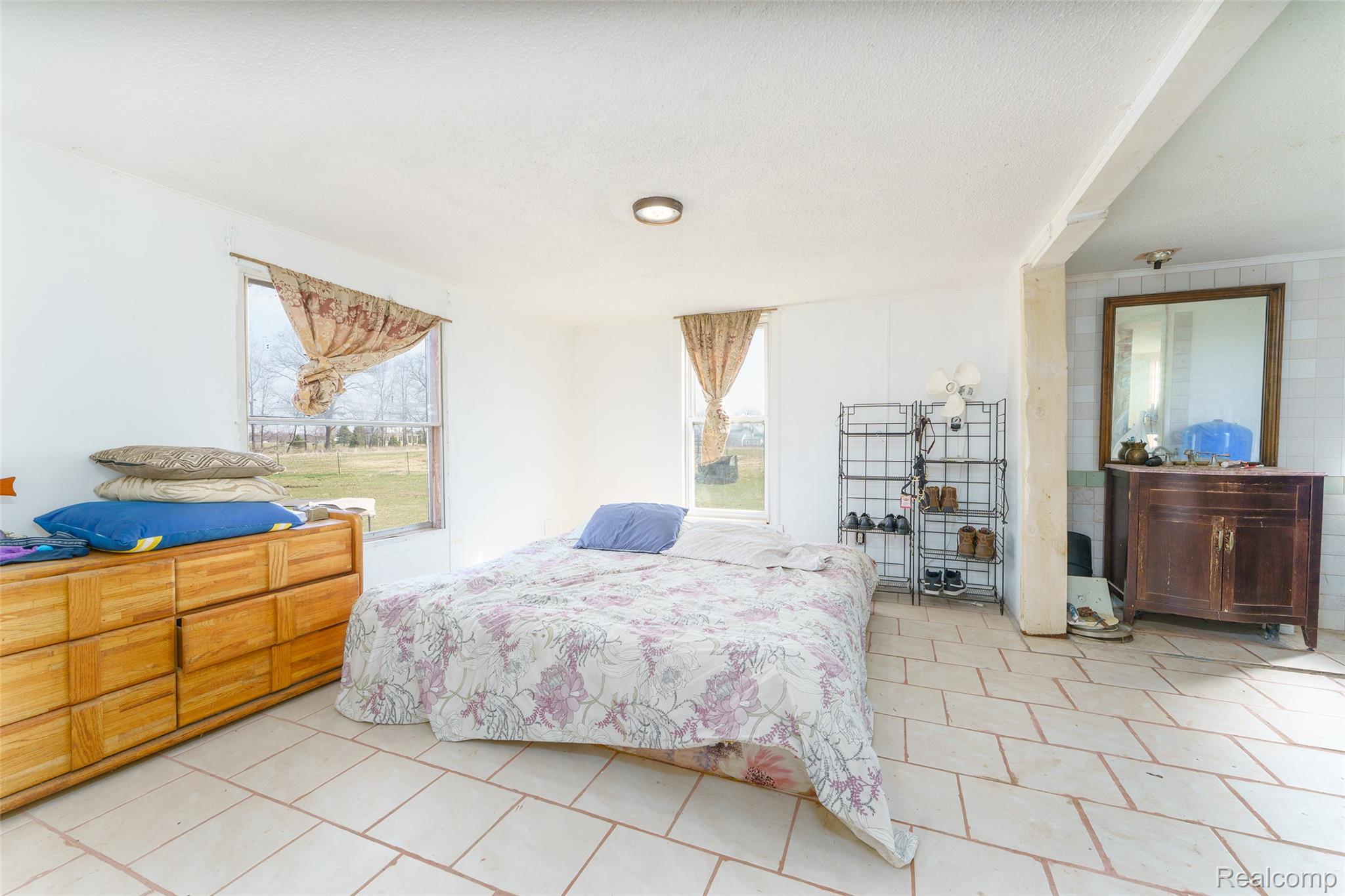 12459 Earl Road Property Photo 12
