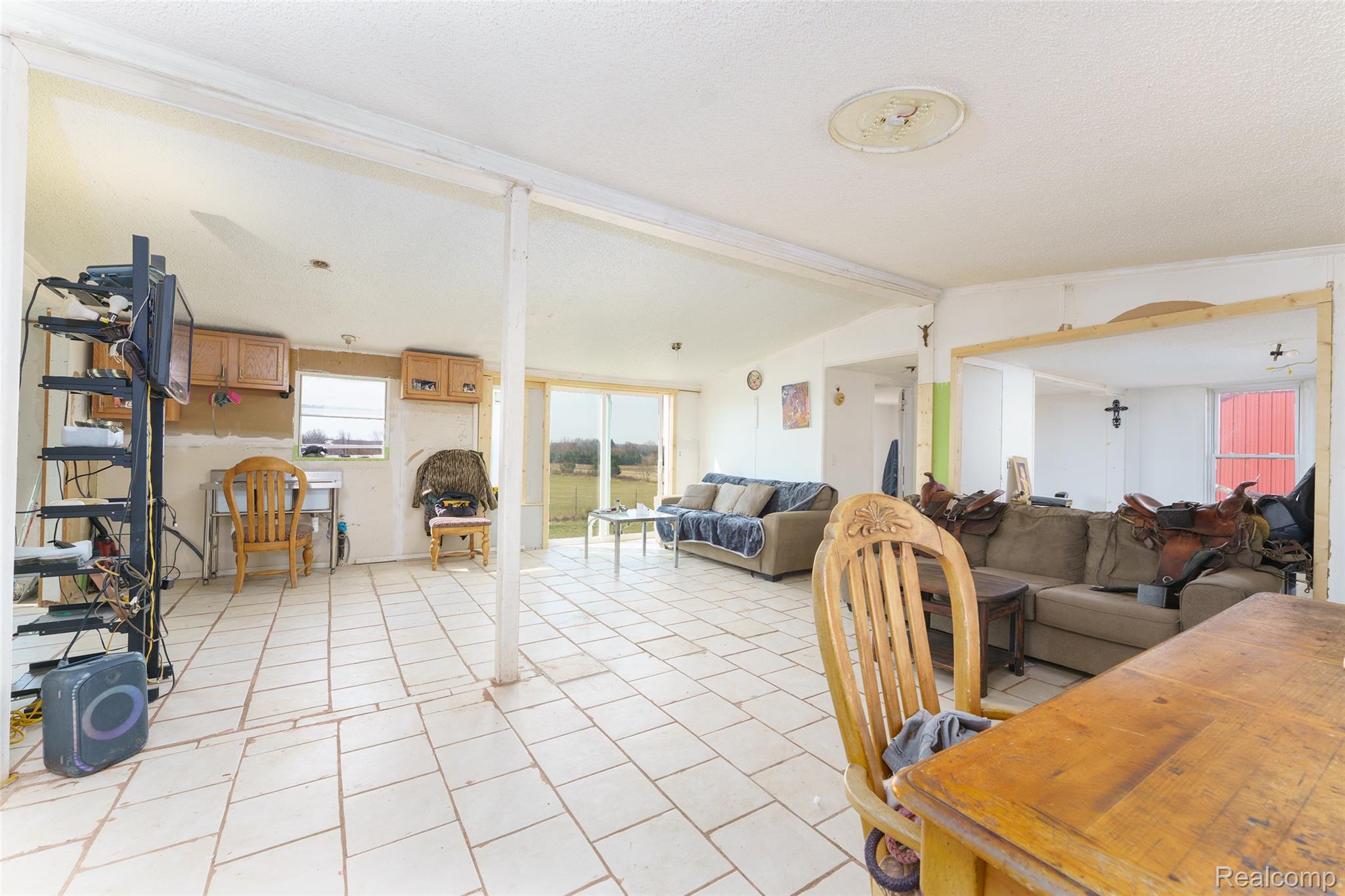 12459 Earl Road Property Photo 16