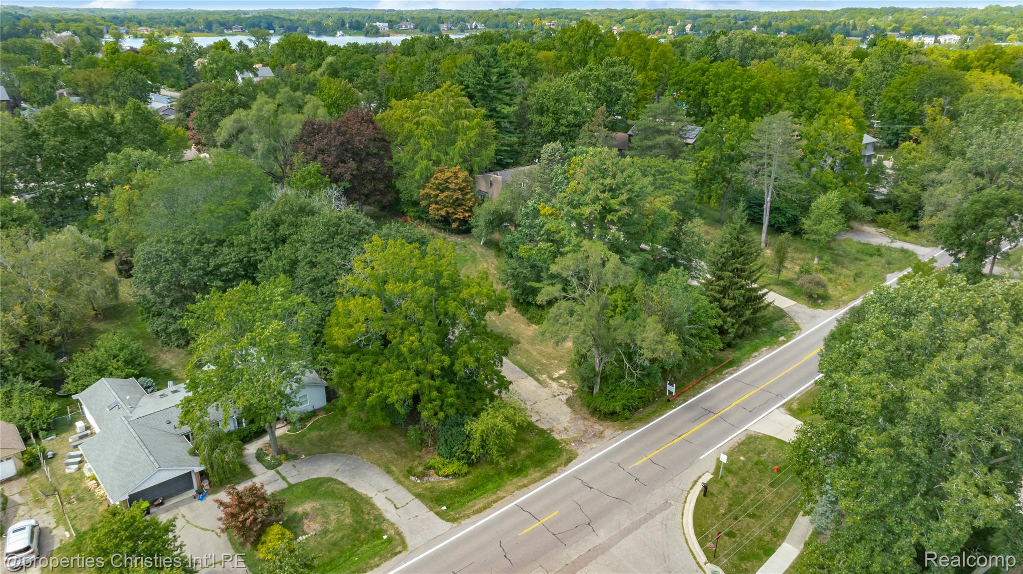 5620 Inkster Road Property Photo 2