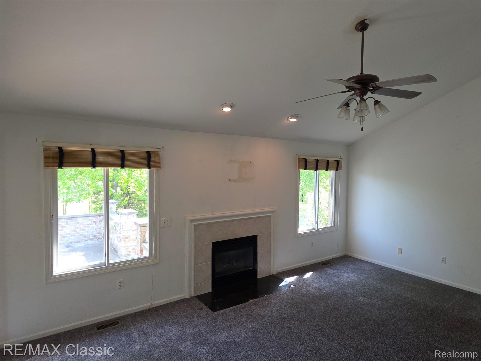 21966 Hunter Circle Property Photo 7