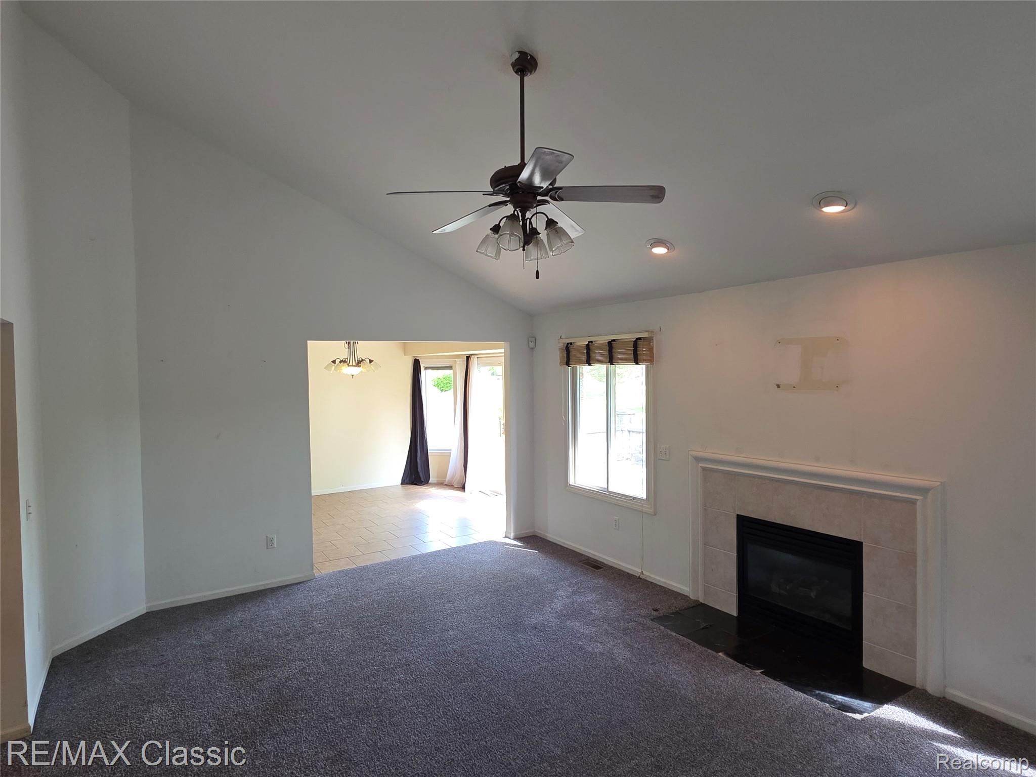 21966 Hunter Circle Property Photo 9