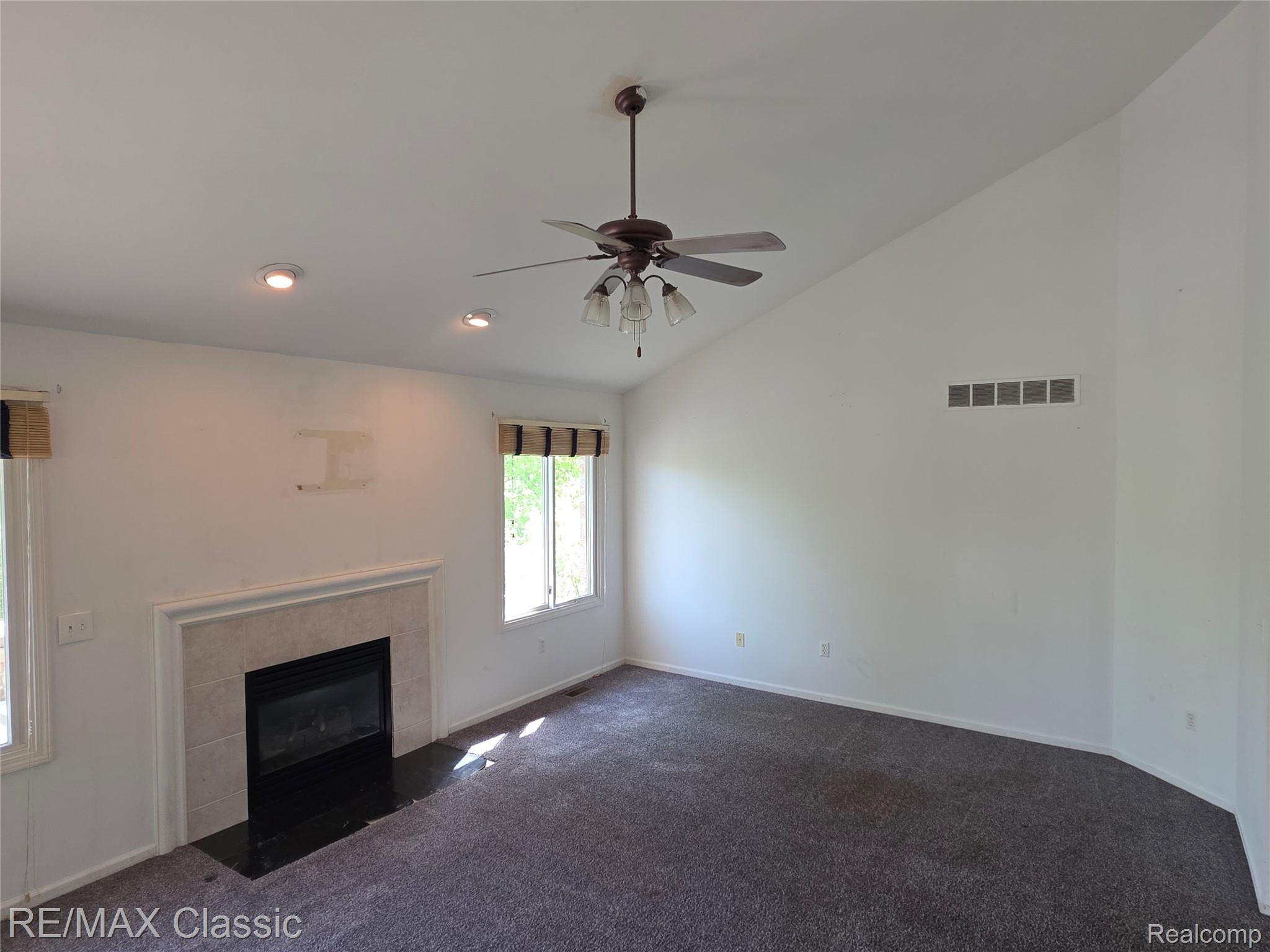 21966 Hunter Circle Property Photo 10
