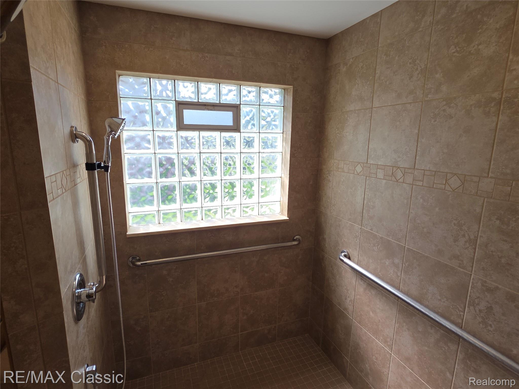 21966 Hunter Circle Property Photo 21