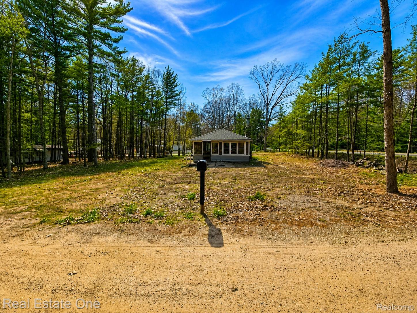 1961 N Beechwood Drive Property Photo 1